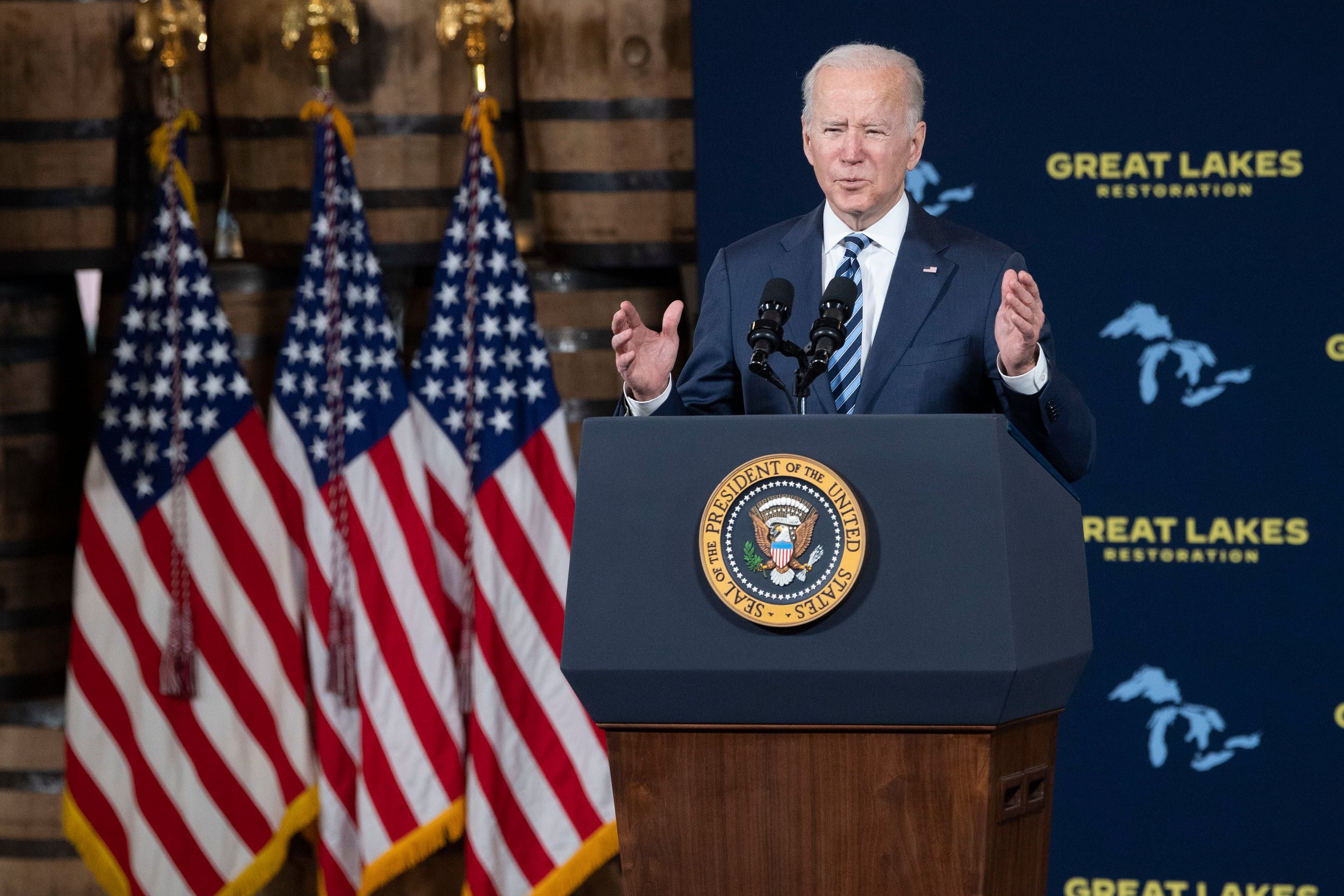 Biden moves to reverse Trump-era limits on green cards - OPB