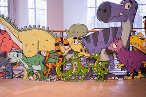 Did you know Portland has it's very own cartoon dinosaur museum? Today is  it's last day of operation. If you're able to visit, the whole Dinolandia  crew would love to send you