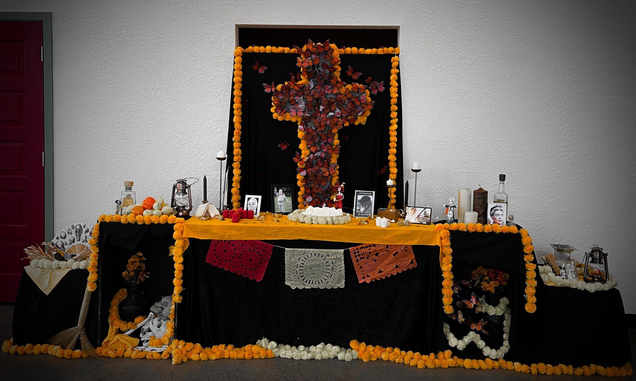 Celebrating Día de los Muertos in Portland - OPB