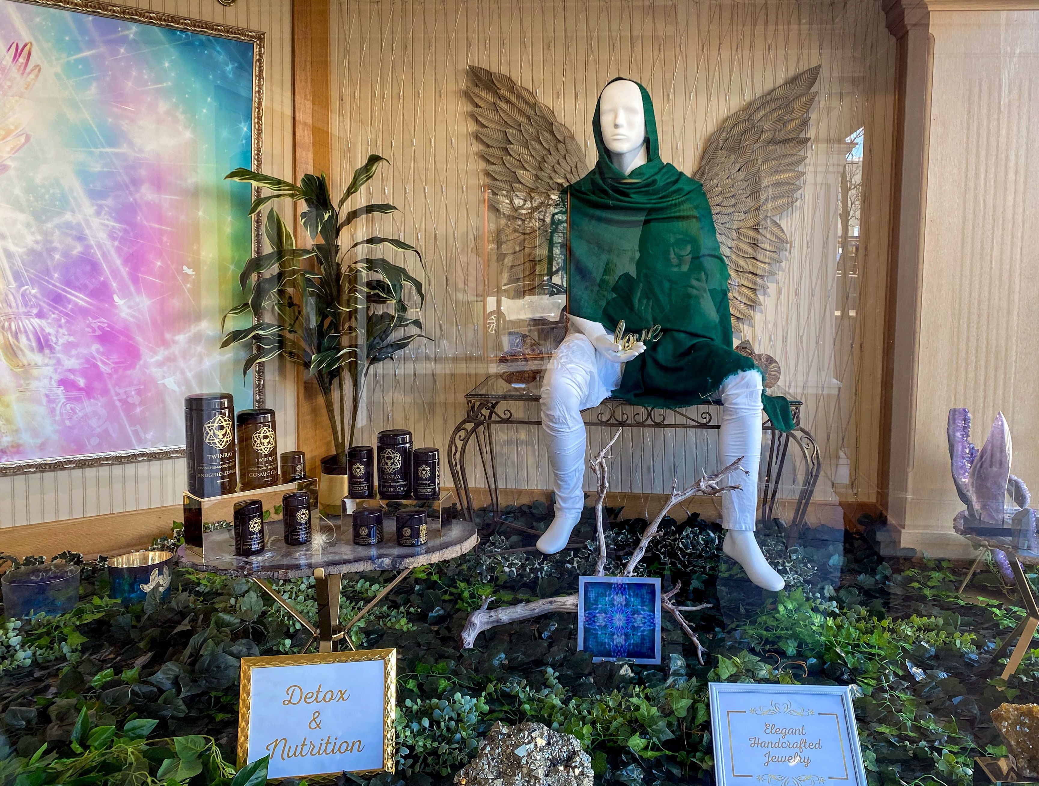 The TwinRay mystery: A spiritual group in Ashland raises eyebrows and  worries - OPB